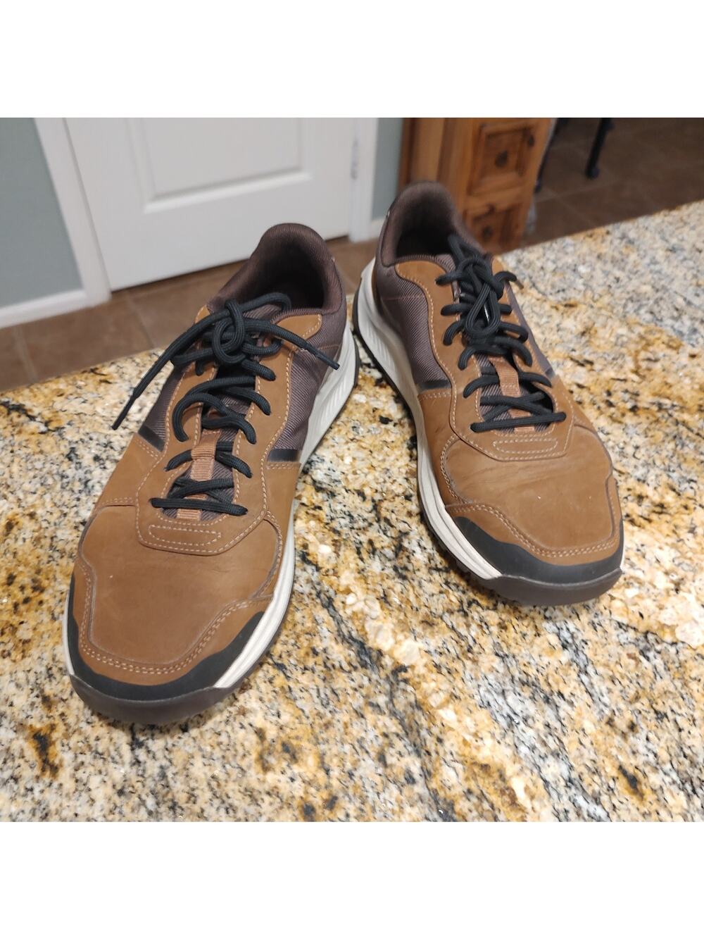 Helly Hansen Brown Athletic Shoes Size 8 US (41 EU) Sneakers Comfort